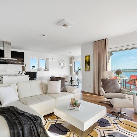 Horizont- direkt am Wasser, Hafenblick, Fahrstuhl, Sauna, ueberdachter Balkon Olpenitz Exterior foto
