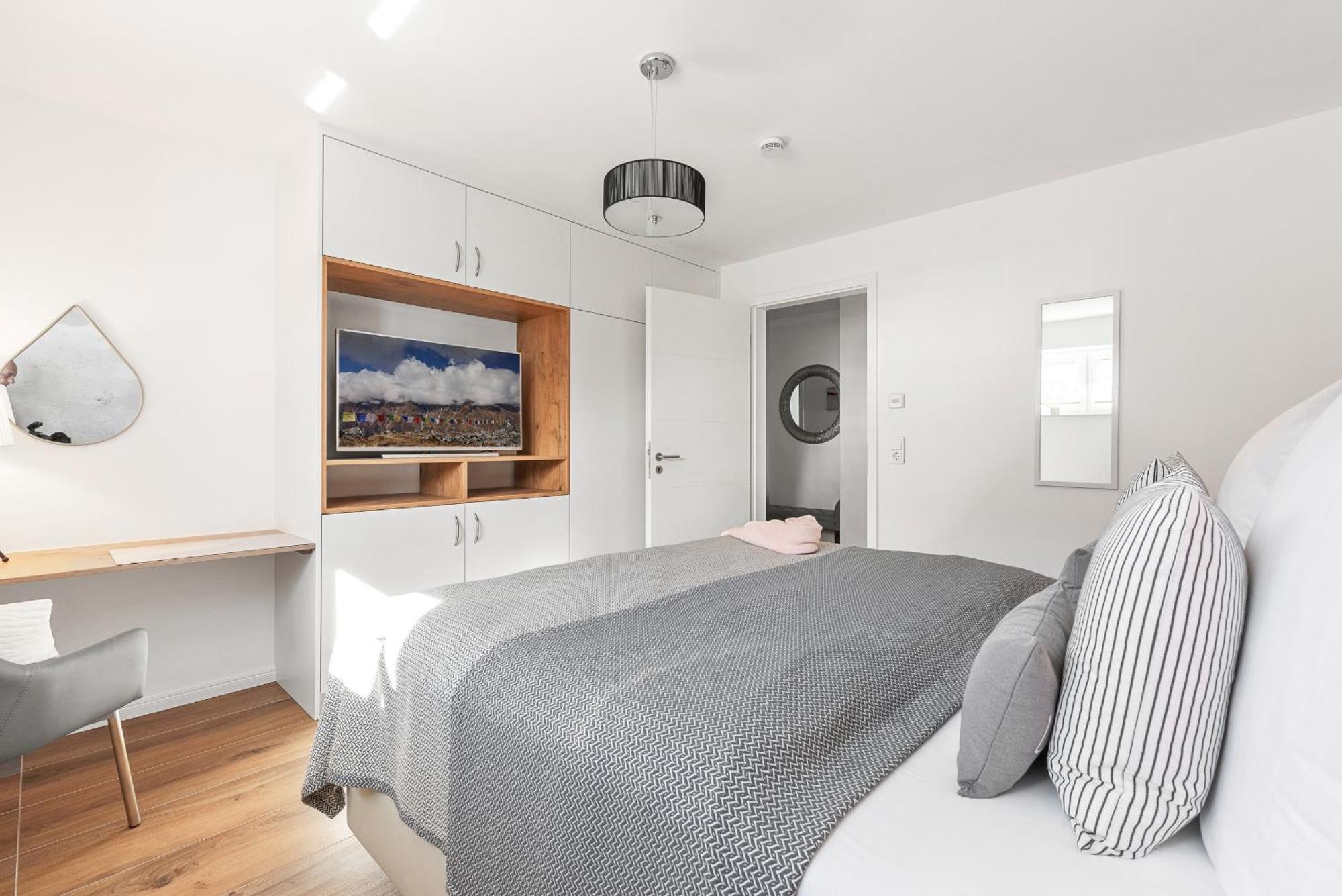 Horizont- direkt am Wasser, Hafenblick, Fahrstuhl, Sauna, ueberdachter Balkon Olpenitz Exterior foto